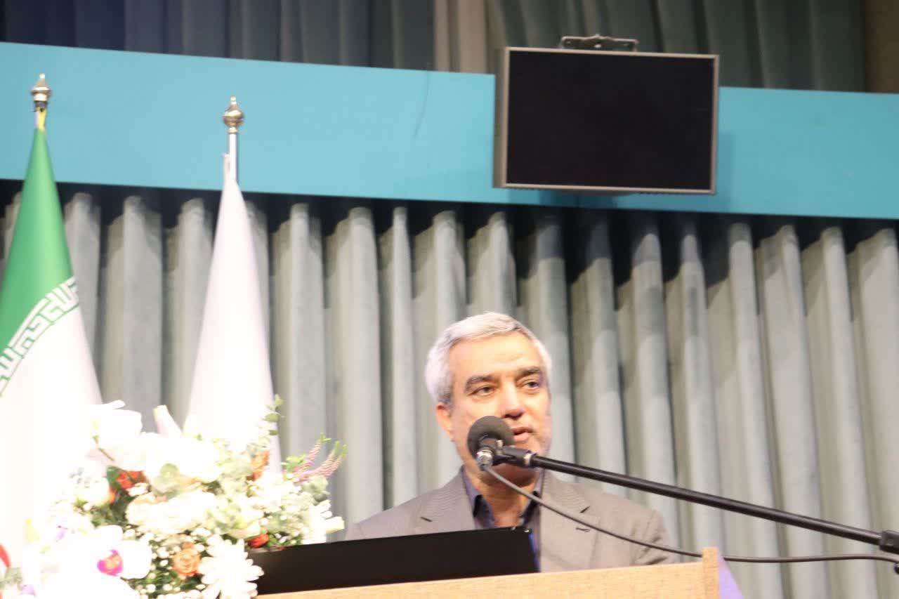 اصفهان همچنان خطشکن اقتصاد کشور / تجلیل از نقش صادرکنندگان در عبور از شرایط سخت اقتصادی